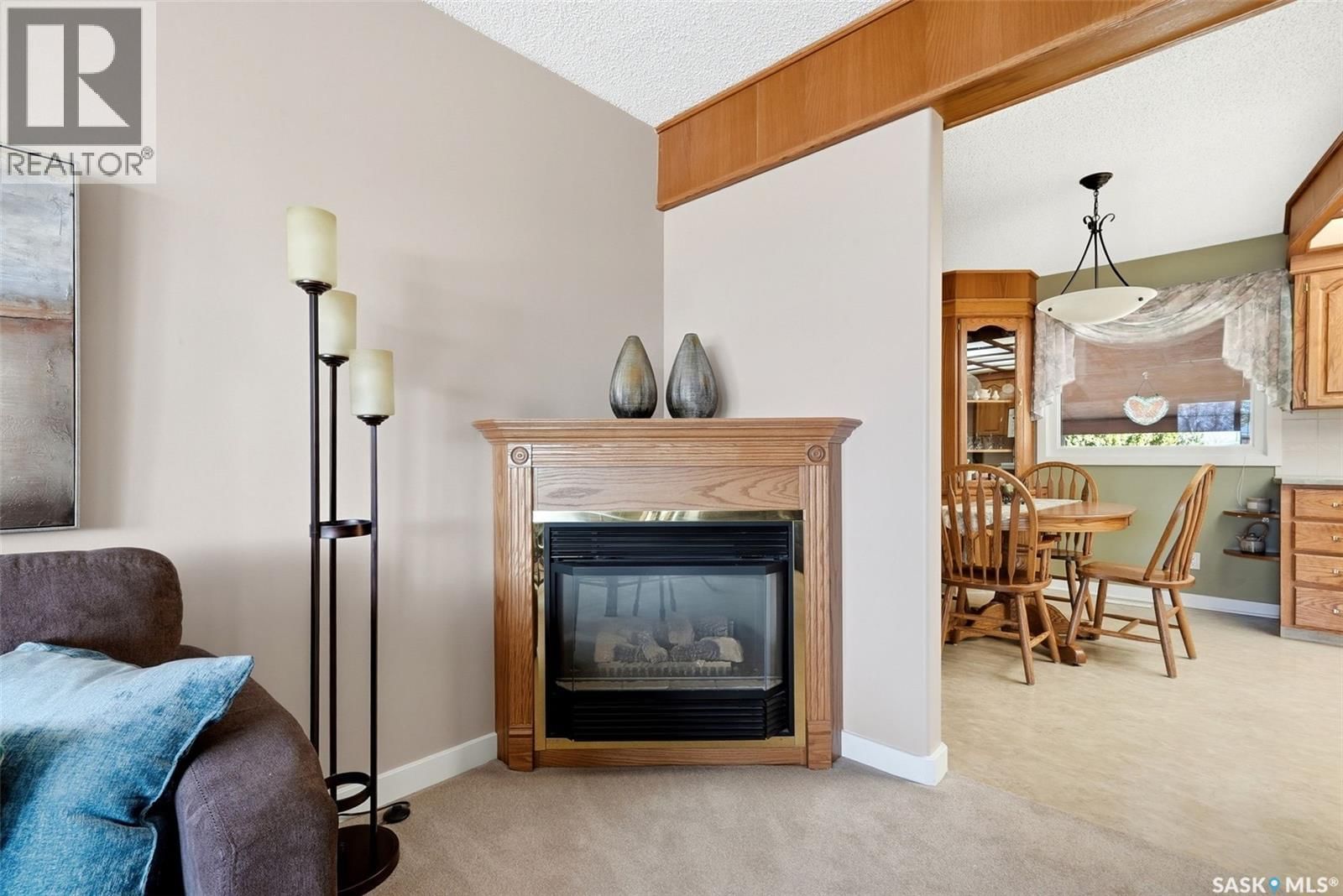 4027 ELPHINSTONE STREET Image 5