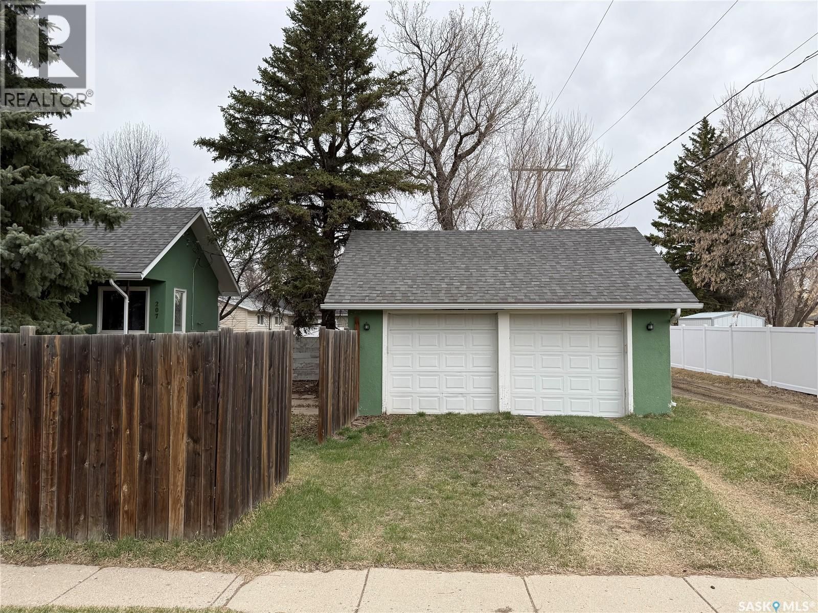 207 MISSOURI AVENUE Image 6