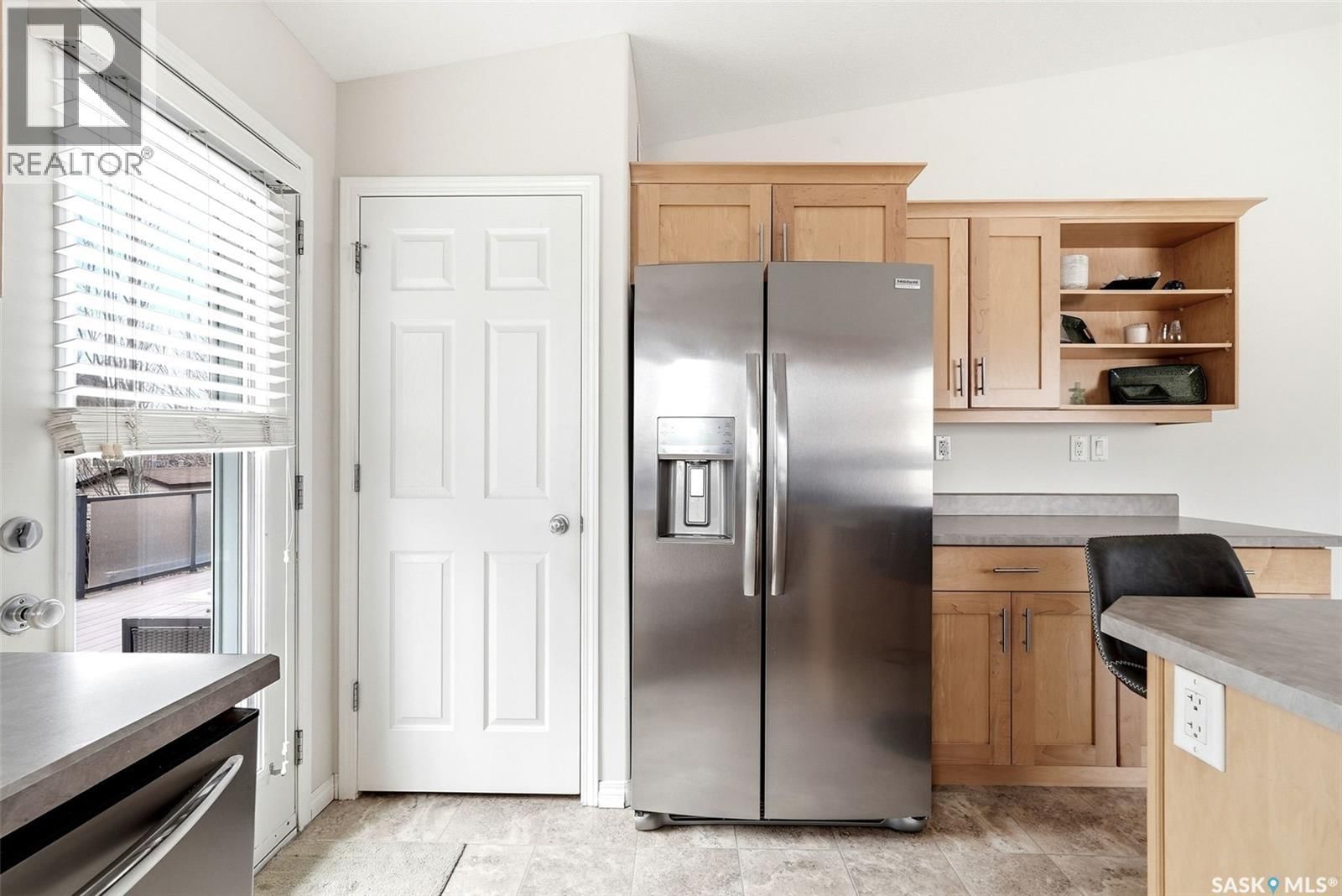 11 FAIRWAY CRESCENT Image 11