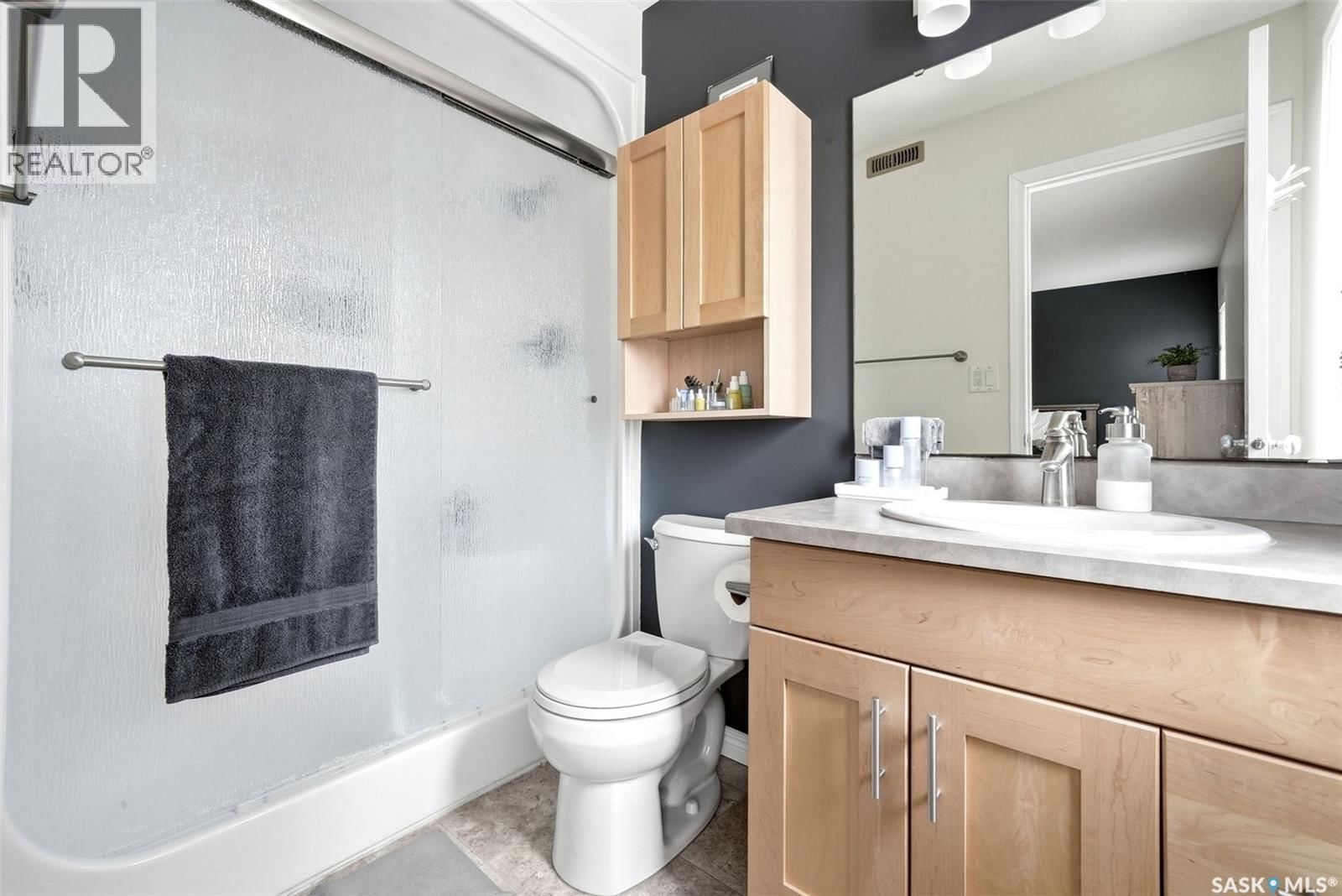 11 FAIRWAY CRESCENT Image 15