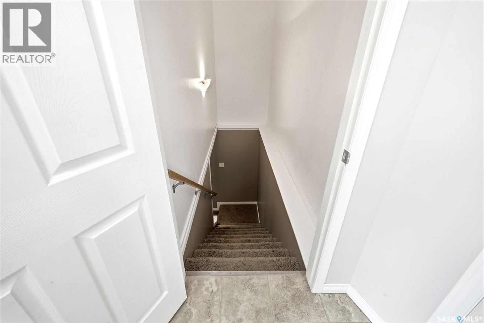 11 FAIRWAY CRESCENT Image 21