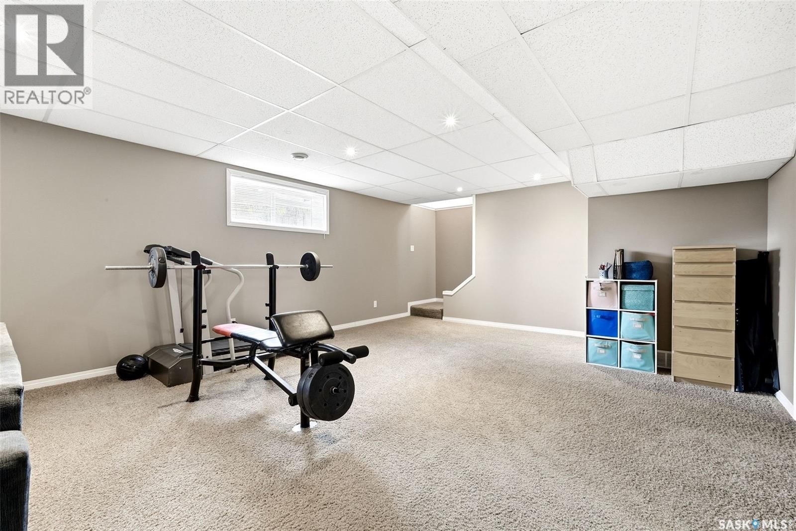 11 FAIRWAY CRESCENT Image 24