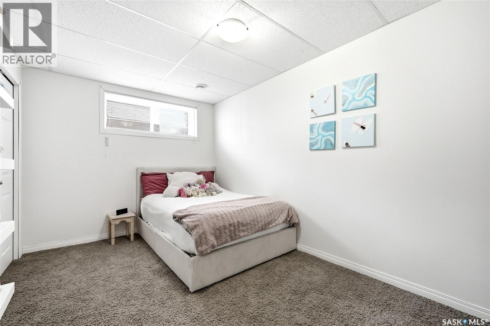 11 FAIRWAY CRESCENT Image 29