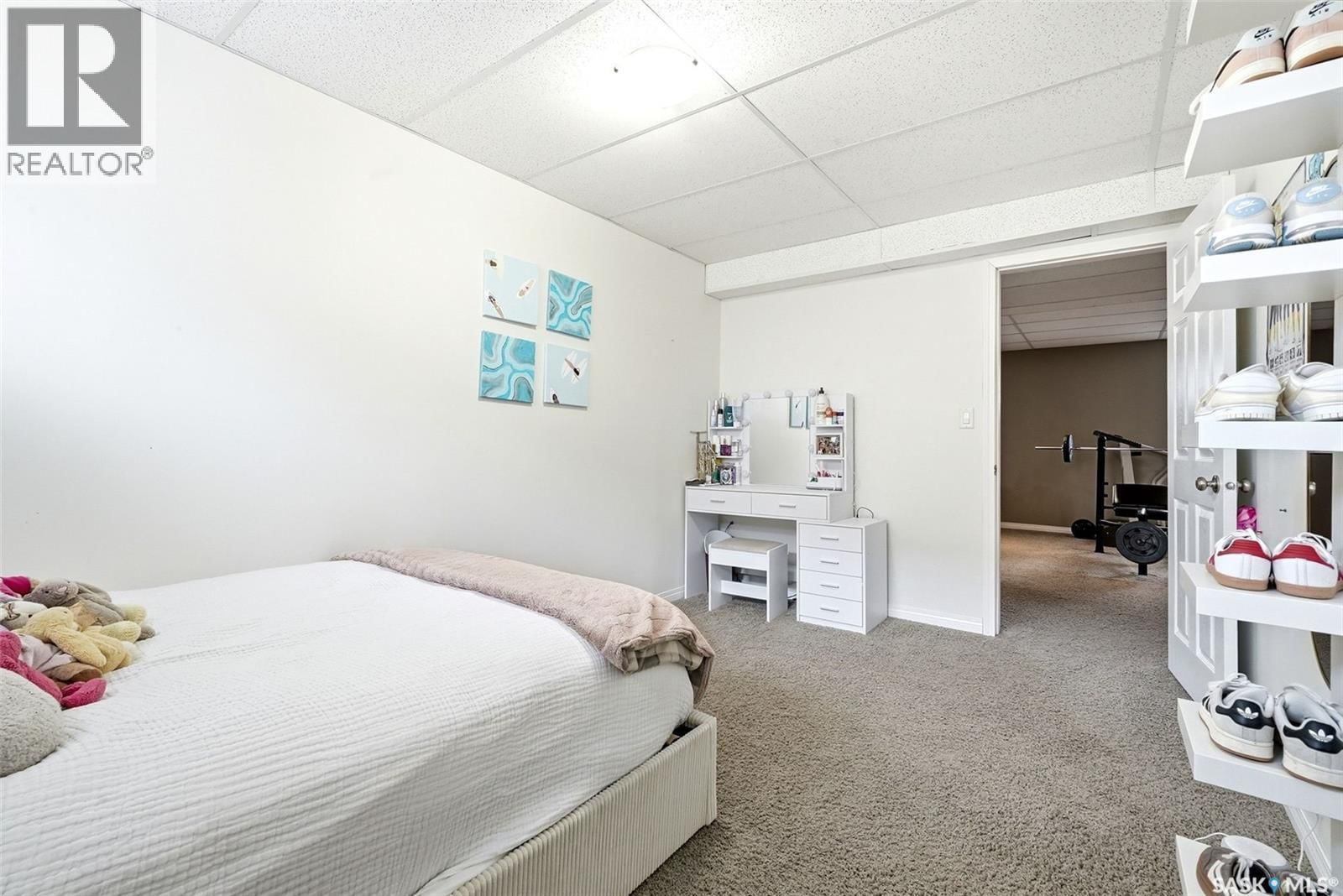 11 FAIRWAY CRESCENT Image 30