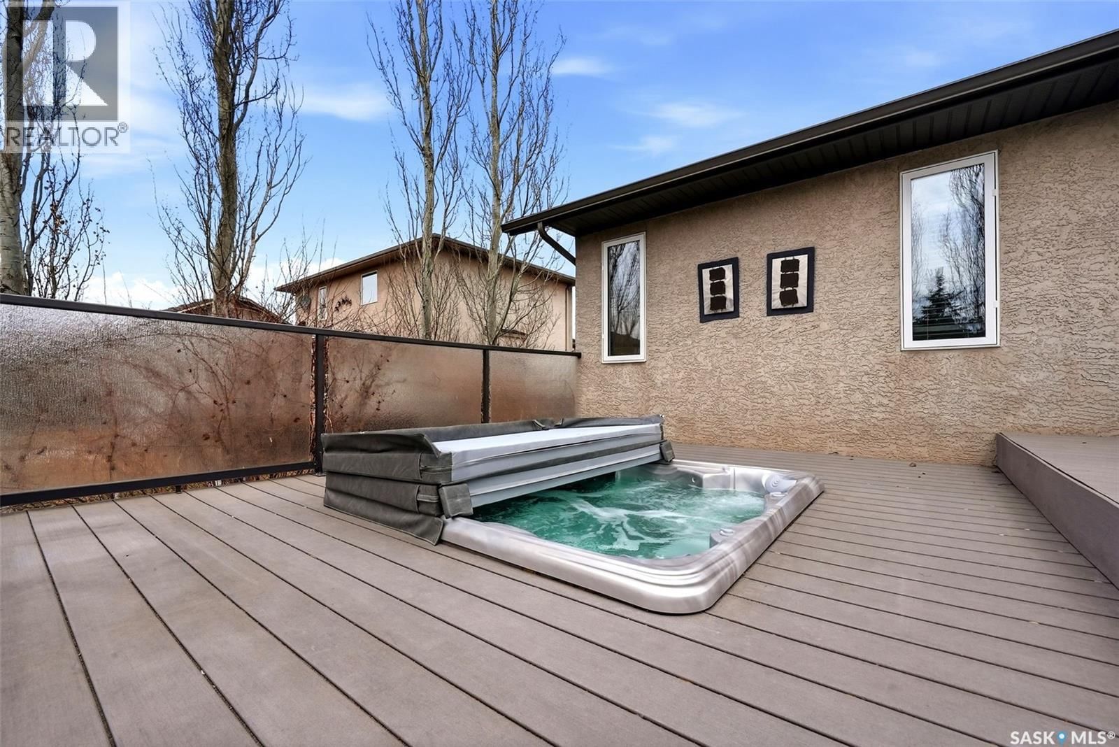 11 FAIRWAY CRESCENT Image 33