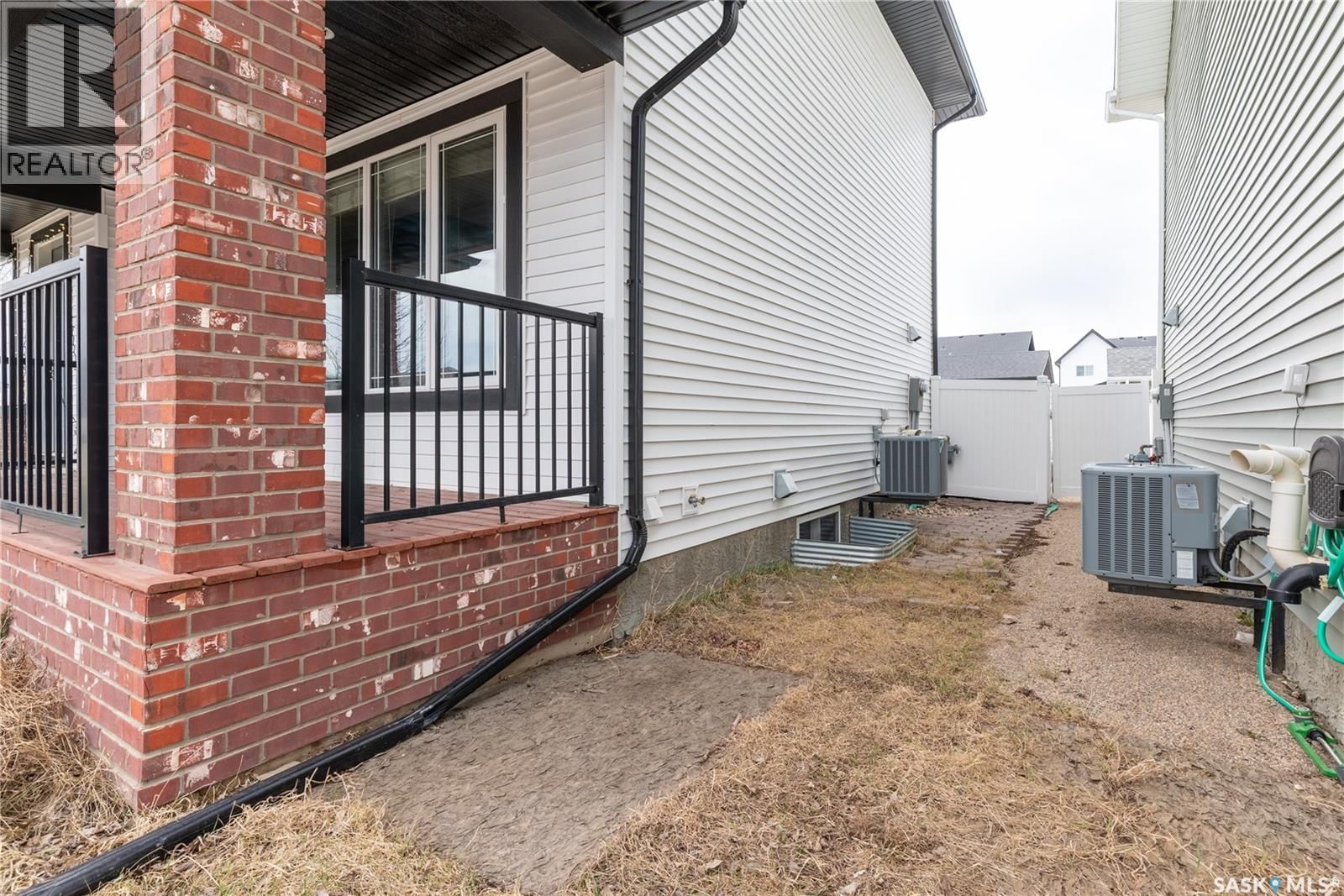 4372 JAMES HILL ROAD Image 33