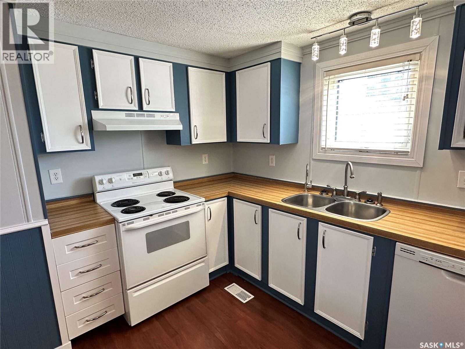 52 219 GRANT STREET Image 28