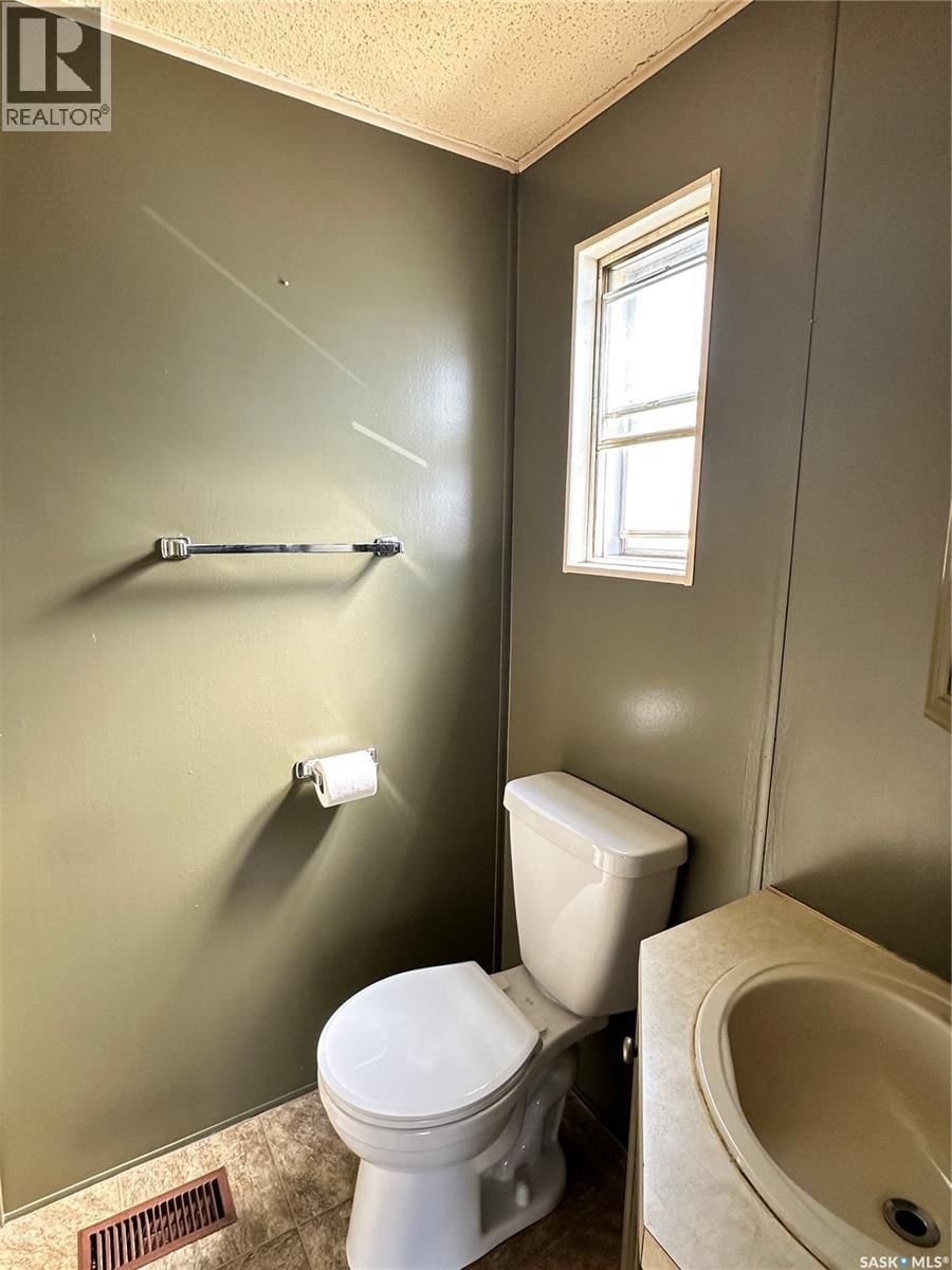 52 219 GRANT STREET Image 34