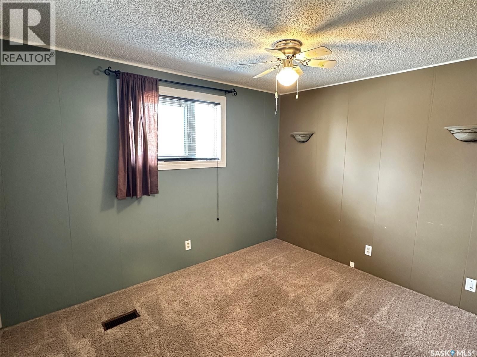 52 219 GRANT STREET Image 38