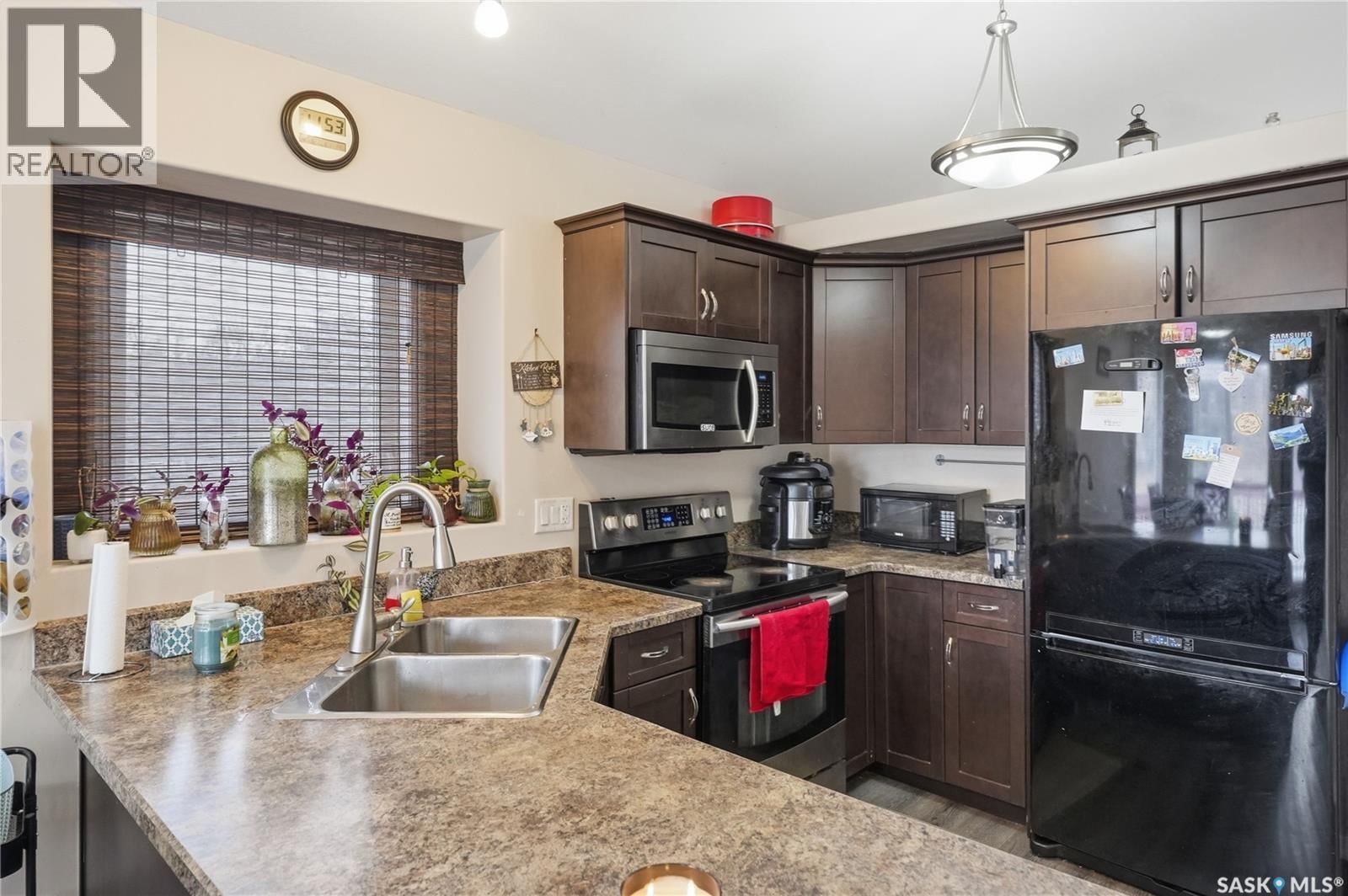 102 WHALLEY CRESCENT Image 7