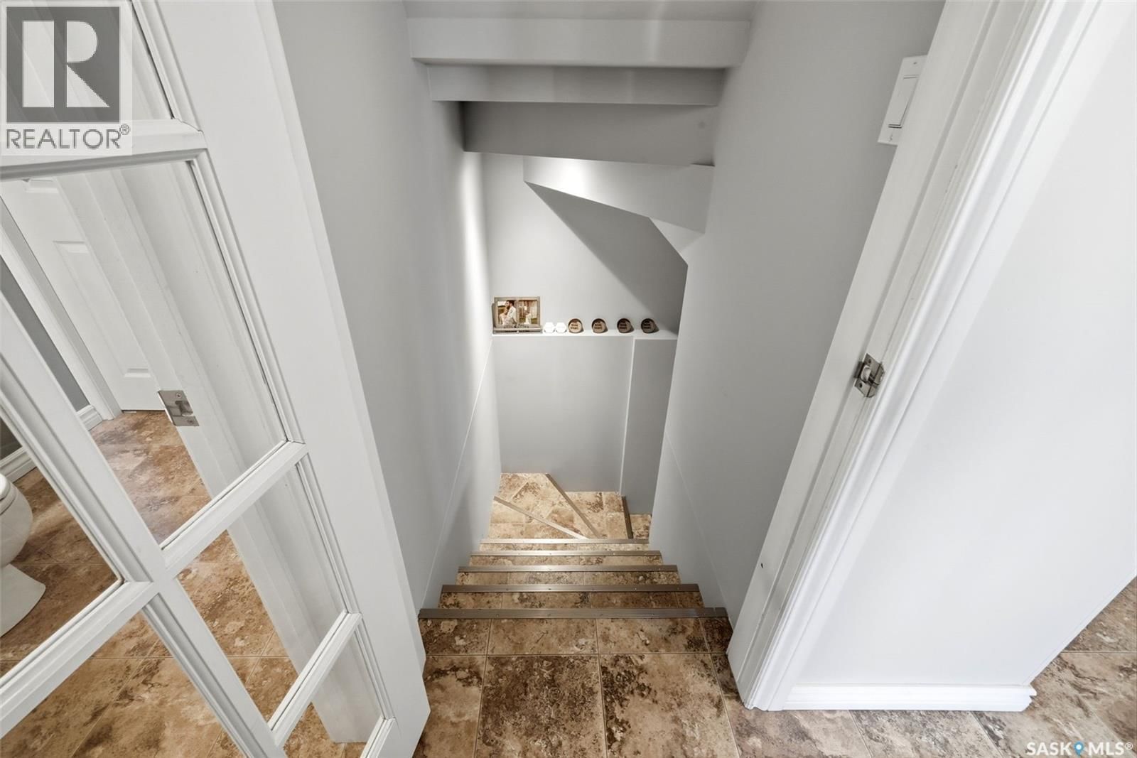 1614 ROUSSEAU CRESCENT Image 23