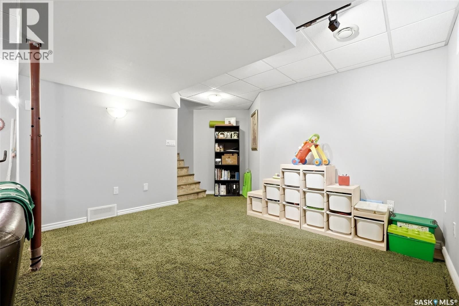 1614 ROUSSEAU CRESCENT Image 27