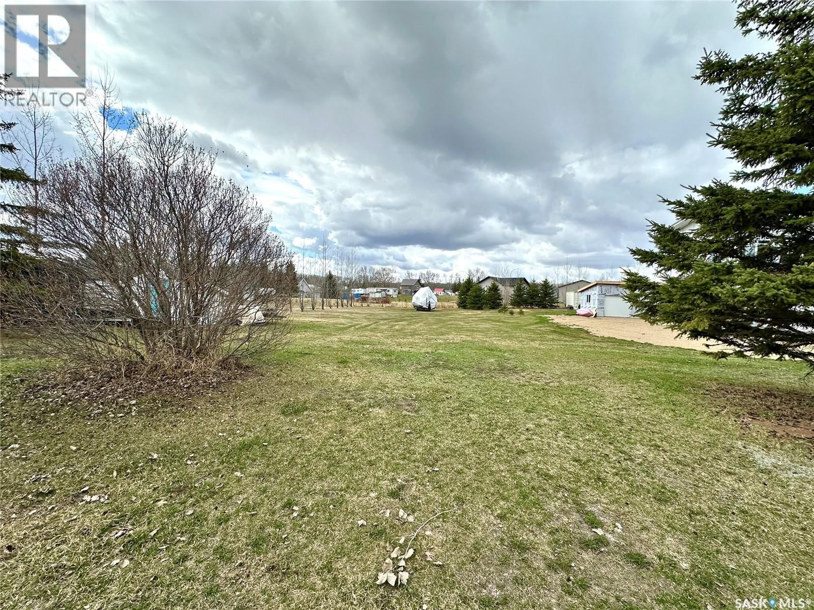 25 Iroquois Lake DRIVE, Iroquois Lake, Saskatchewan S0J 1M0