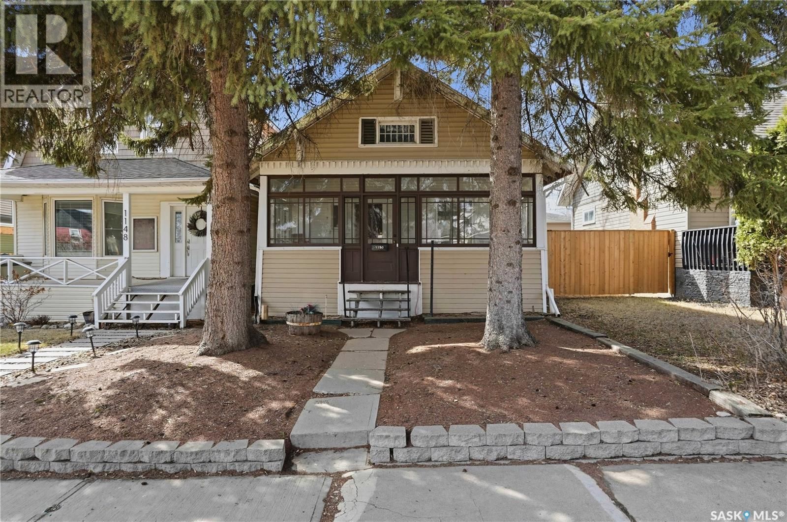 1150 3rd AVENUE, Moose Jaw, Saskatchewan S6H 1G1