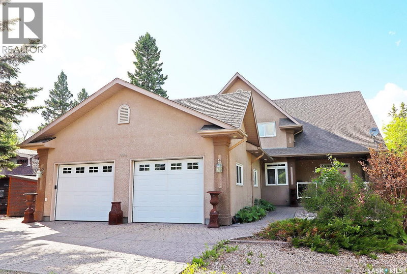 305 Jubilee DRIVE Duck Mountain Provincial Park Saskatchewan, S0A 1S0 - 4 Bedrooms Waterfront Home For sale