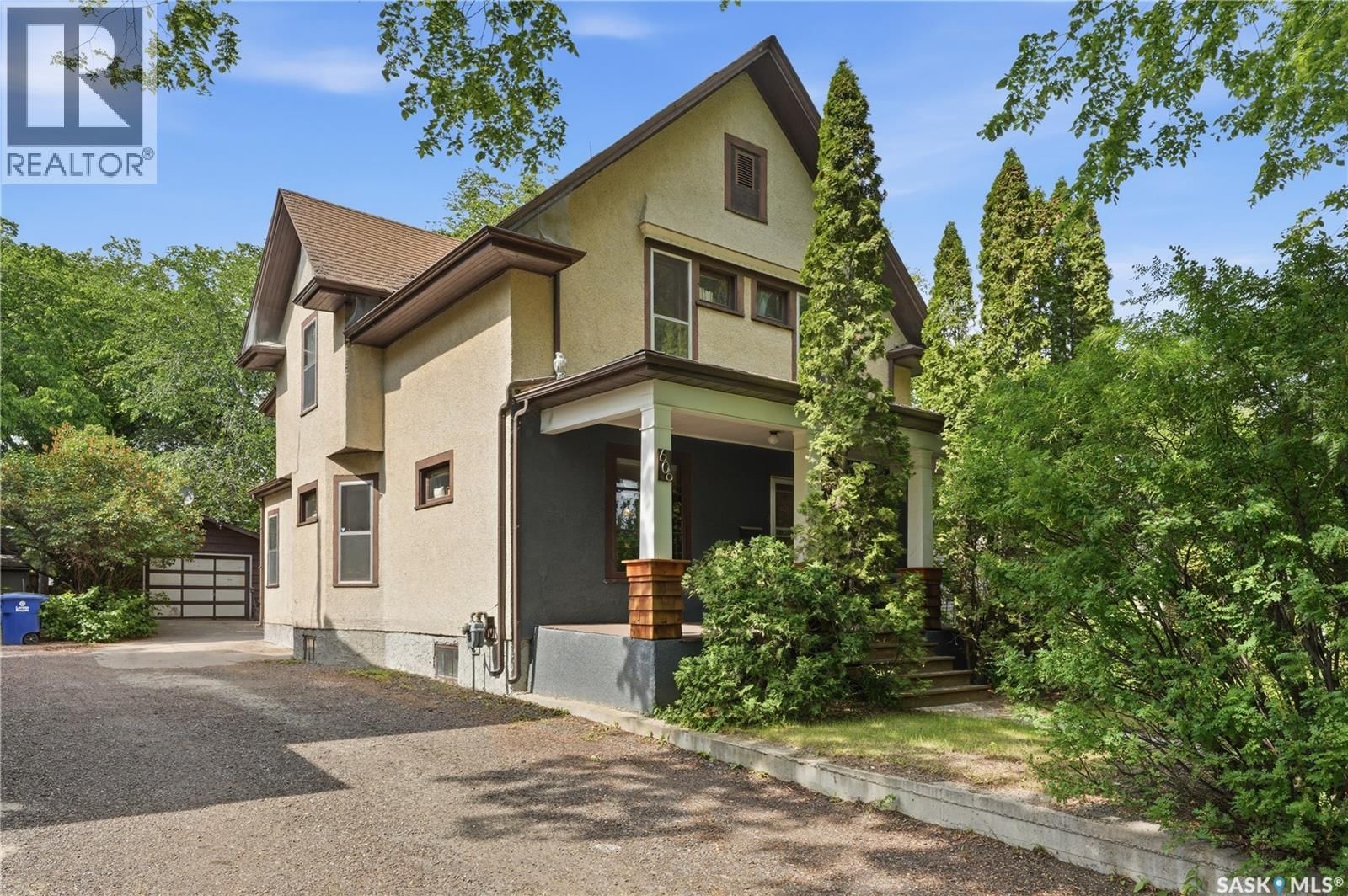 606 BEDFORD ROAD, Saskatoon, Saskatchewan S7L 0E8
