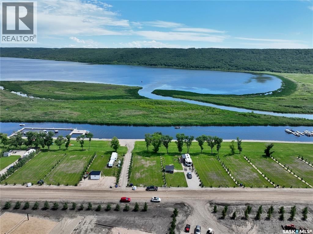 34 Oakley LANE, West End, Saskatchewan S0A 3Y0