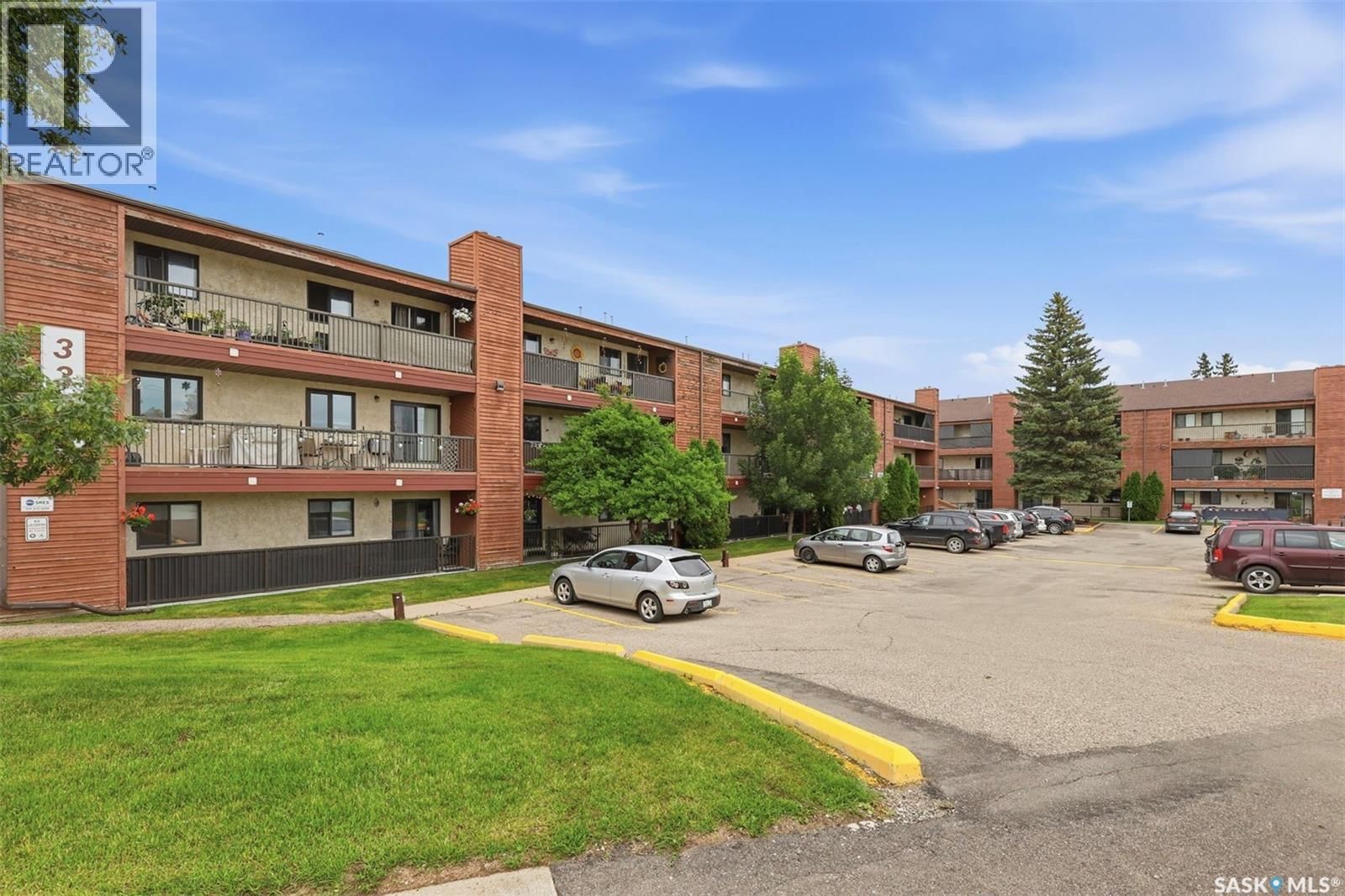 3302 33rd STREET, Saskatoon, Saskatchewan S7L 6C9