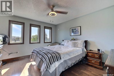 1456 McCarthy BOULEVARD | Regina Saskatchewan | Slide Image Fourteen