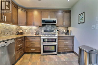 1456 McCarthy BOULEVARD | Regina Saskatchewan | Slide Image Nine