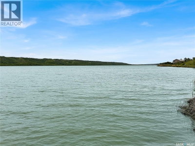 927 waterfront | Pasqua Lake Saskatchewan | Slide Image Three
