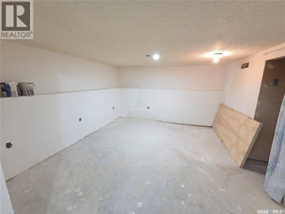 859 Cartier AVENUE | Moose Jaw Saskatchewan | Slide Image Twenty-one