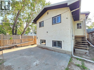 859 Cartier AVENUE | Moose Jaw Saskatchewan | Slide Image Twenty-six