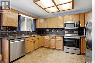 7122 Lawrence DRIVE | Regina Saskatchewan | Slide Image Five
