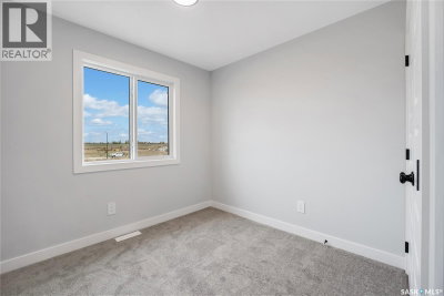 2960 Green Turtle ROAD | Regina Saskatchewan | Slide Image Thirty-three