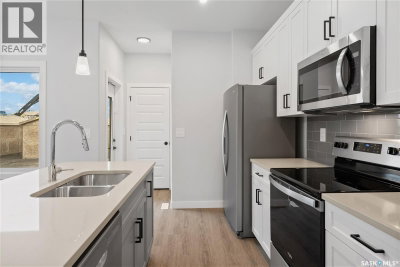 2960 Green Turtle ROAD | Regina Saskatchewan | Slide Image Nine