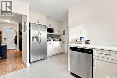 1706 Ewart Avenue | Saskatoon Saskatchewan | Slide Image Seventeen