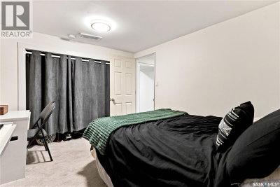 1706 Ewart Avenue | Saskatoon Saskatchewan | Slide Image Thirty-six