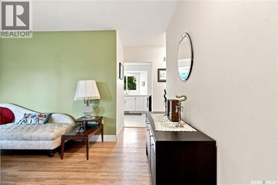 1706 Ewart Avenue | Saskatoon Saskatchewan | Slide Image Eight