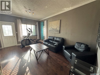 307 6th AVENUE | Biggar Saskatchewan | Slide Image Nine