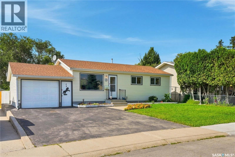 54 Klaehn Crescent Saskatoon, Saskatchewan
