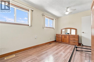 54 Klaehn CRESCENT | Saskatoon Saskatchewan | Slide Image Twenty