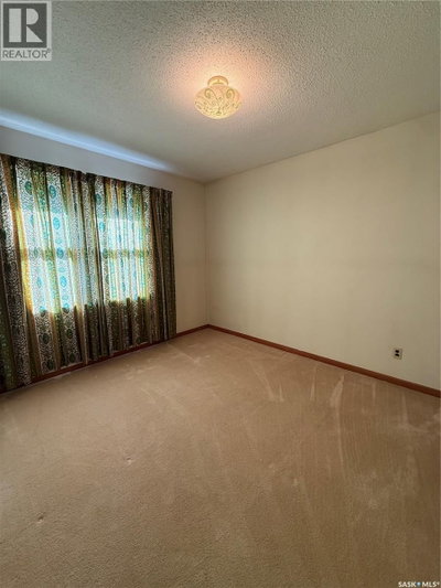 1204 EWART AVENUE | Saskatoon Saskatchewan | Slide Image Nineteen
