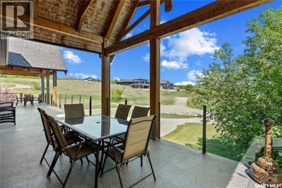 44 Mihr WAY | Last Mountain Lake Saskatchewan | Slide Image Four