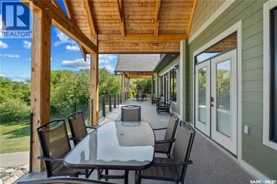 44 Mihr WAY | Last Mountain Lake Saskatchewan | Slide Image Nine