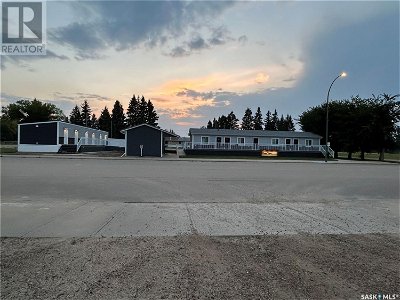 Image #1 of Commercial for Sale at 11 Main Street, Leoville, Saskatchewan