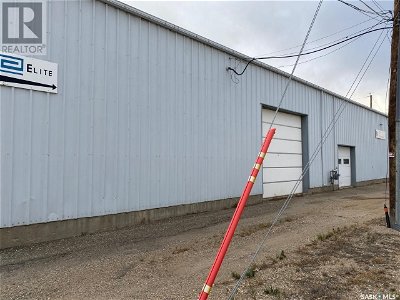 Image #1 of Commercial for Sale at 910 Fairford Street W, Moose Jaw, Saskatchewan