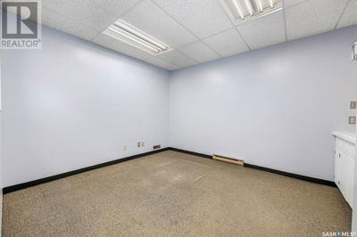 Commercial for Rent in Ontario