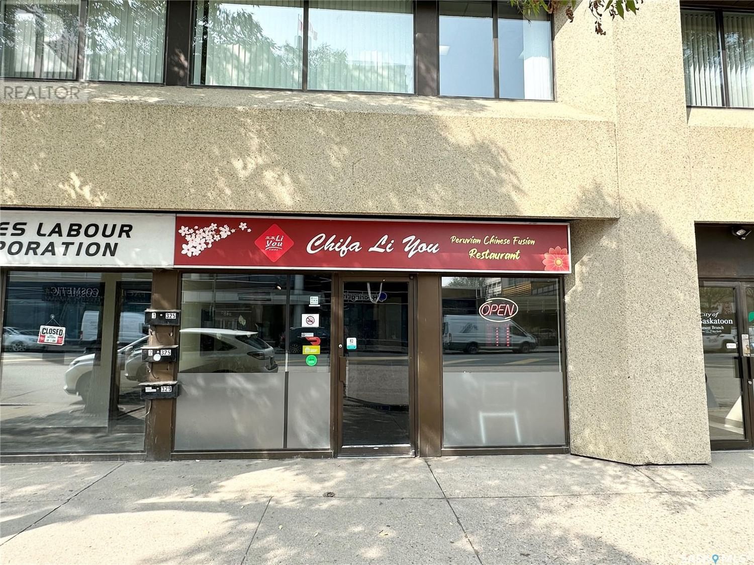 Casual Dining Restaurant for Sale at 2 325 3rd AVENUE in Saskatoon