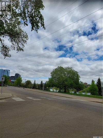 Image #1 of Commercial for Sale at 411413415 18th Street W, Saskatoon, Saskatchewan