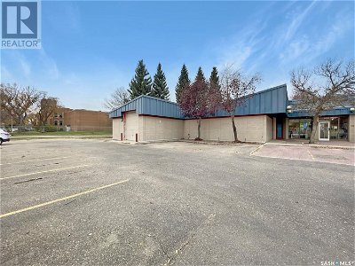 Image #1 of Commercial for Sale at 15 Dufferin Street W, Swift Current, Saskatchewan