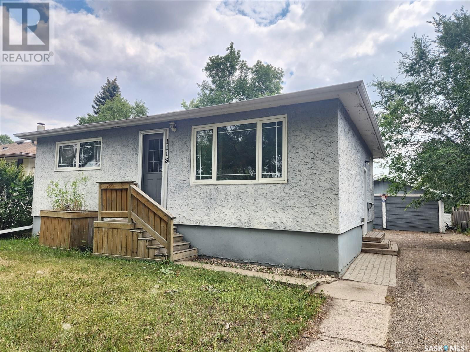 1118 Park Avenue Weyburn, Saskatchewan