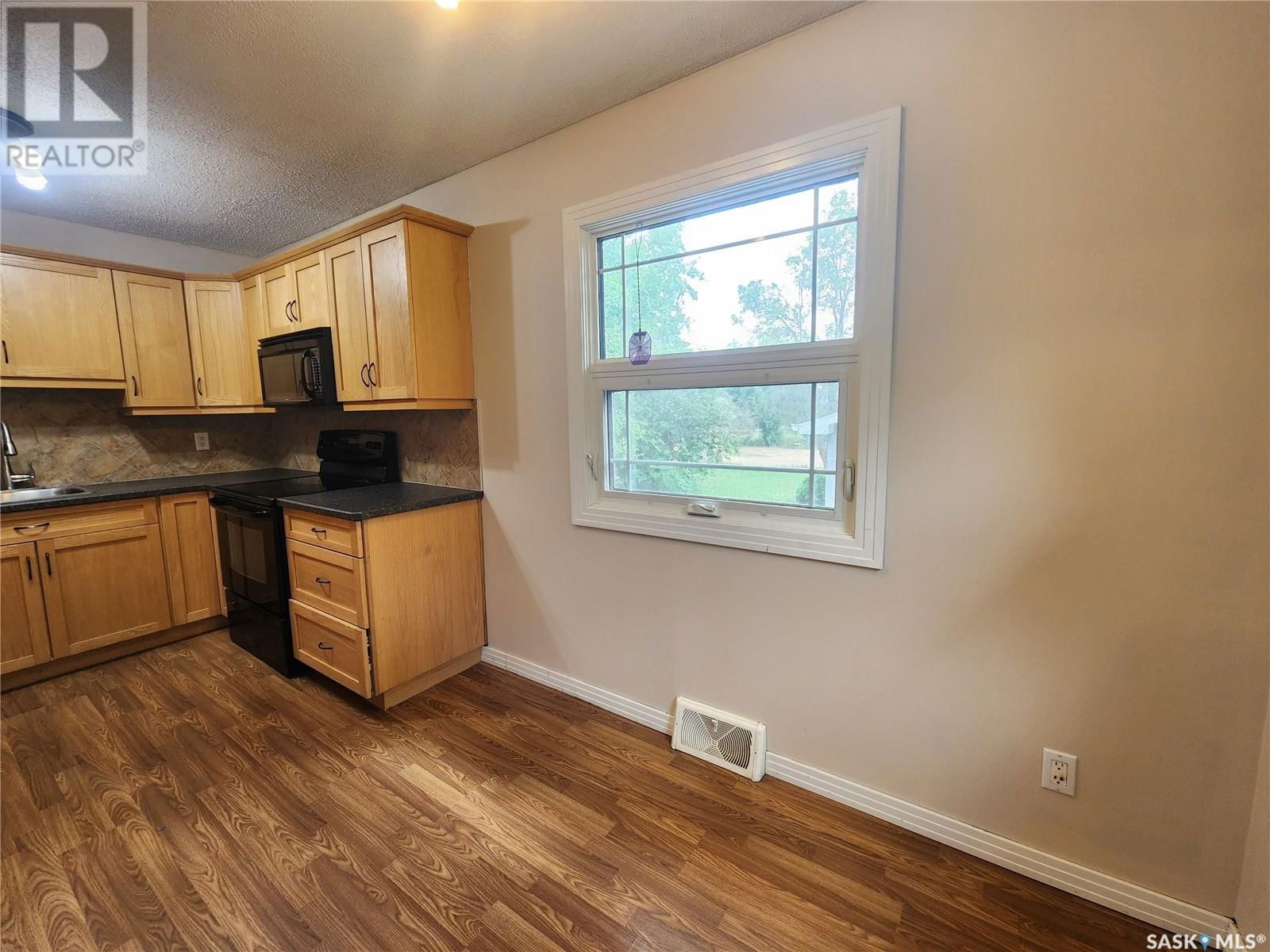 1118 Park Avenue Weyburn, Saskatchewan