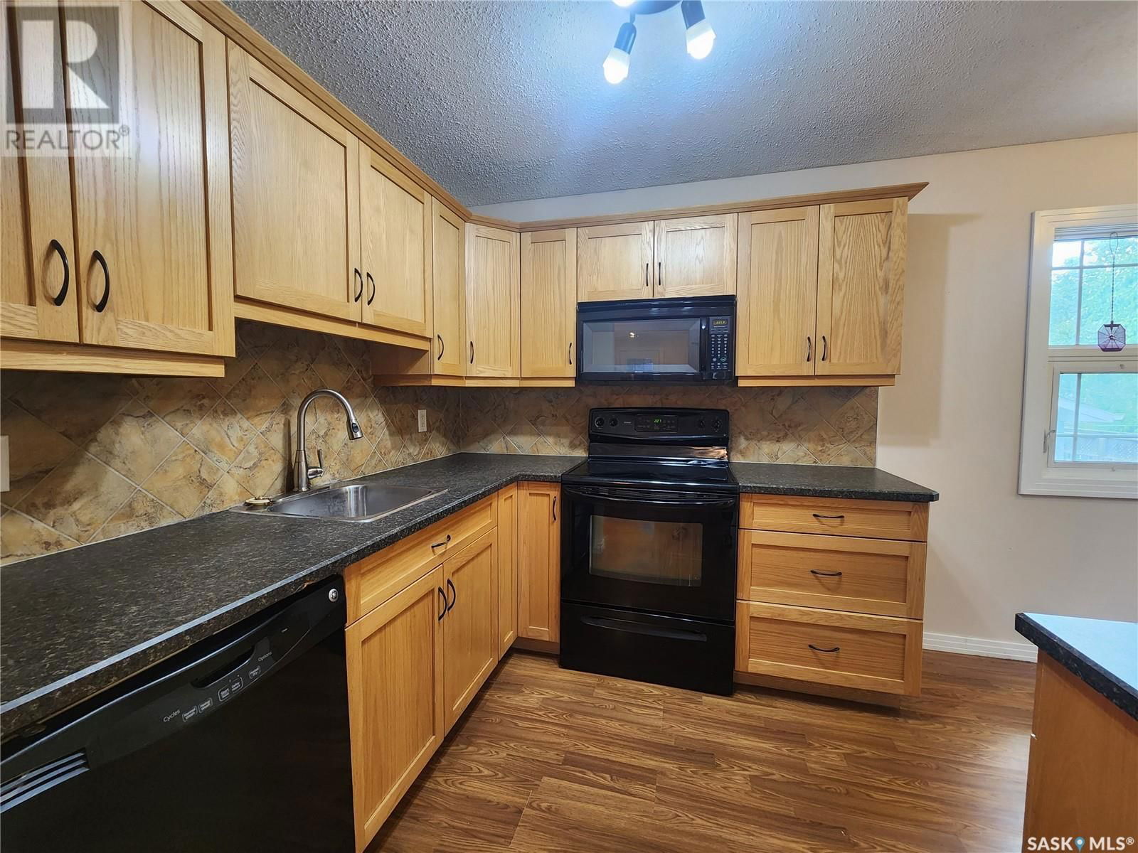 1118 Park Avenue Weyburn, Saskatchewan