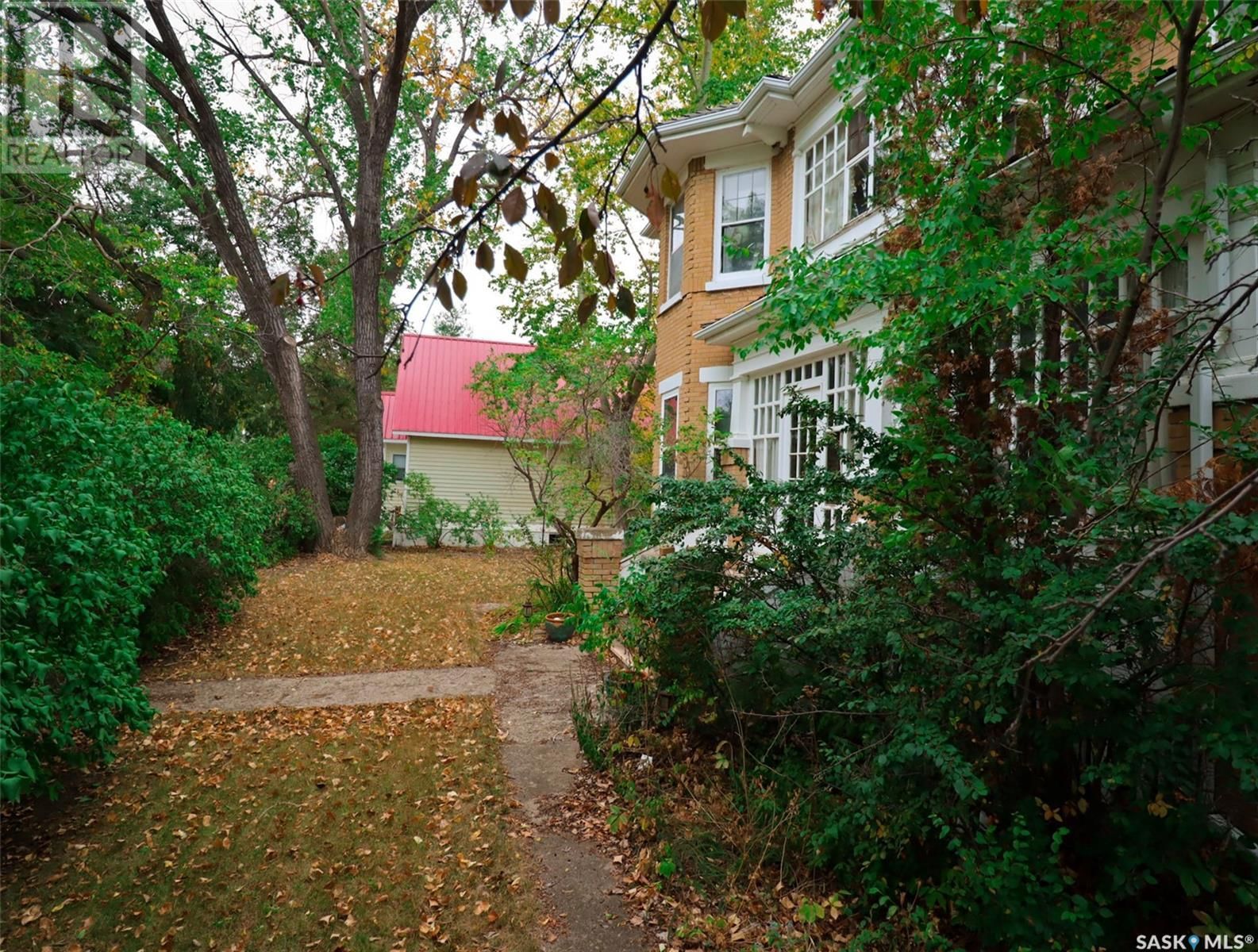 200 1st Street Ponteix, Saskatchewan