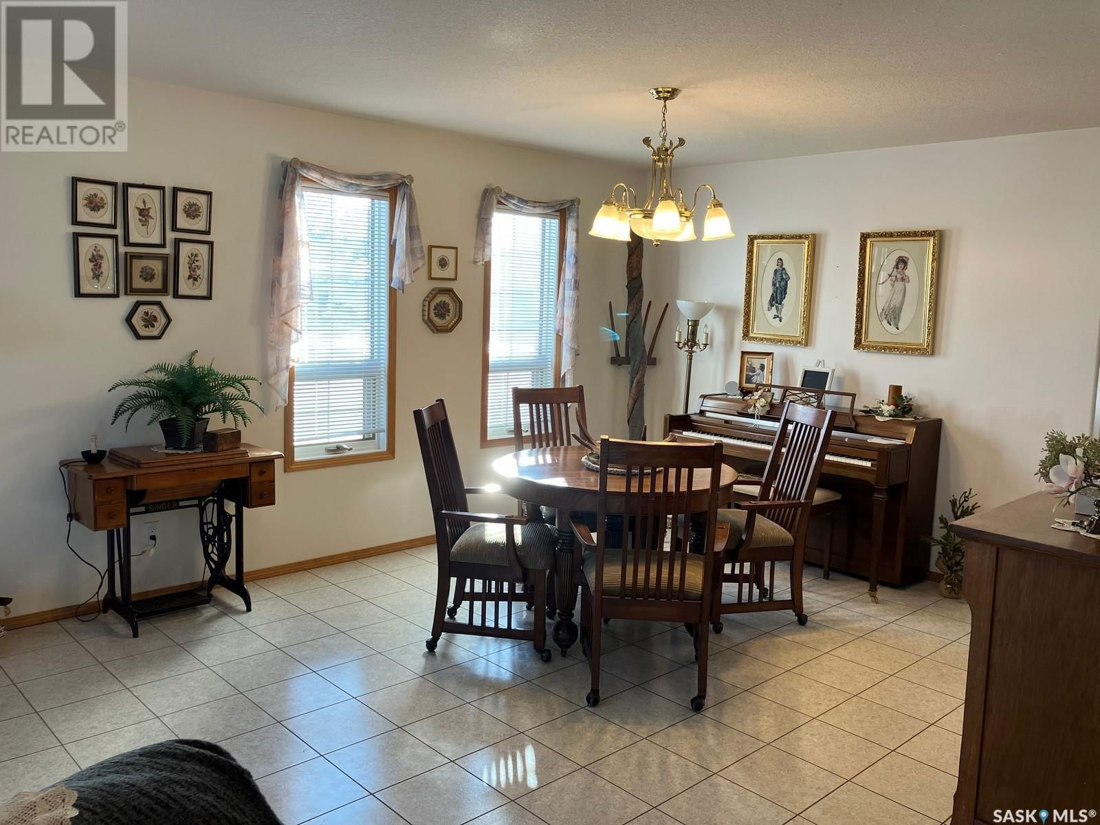 324 5TH STREET Image 11